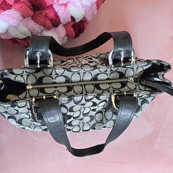 Coach Black And Gray Signature Print Jacquard Satchel - Picture 3 of 7